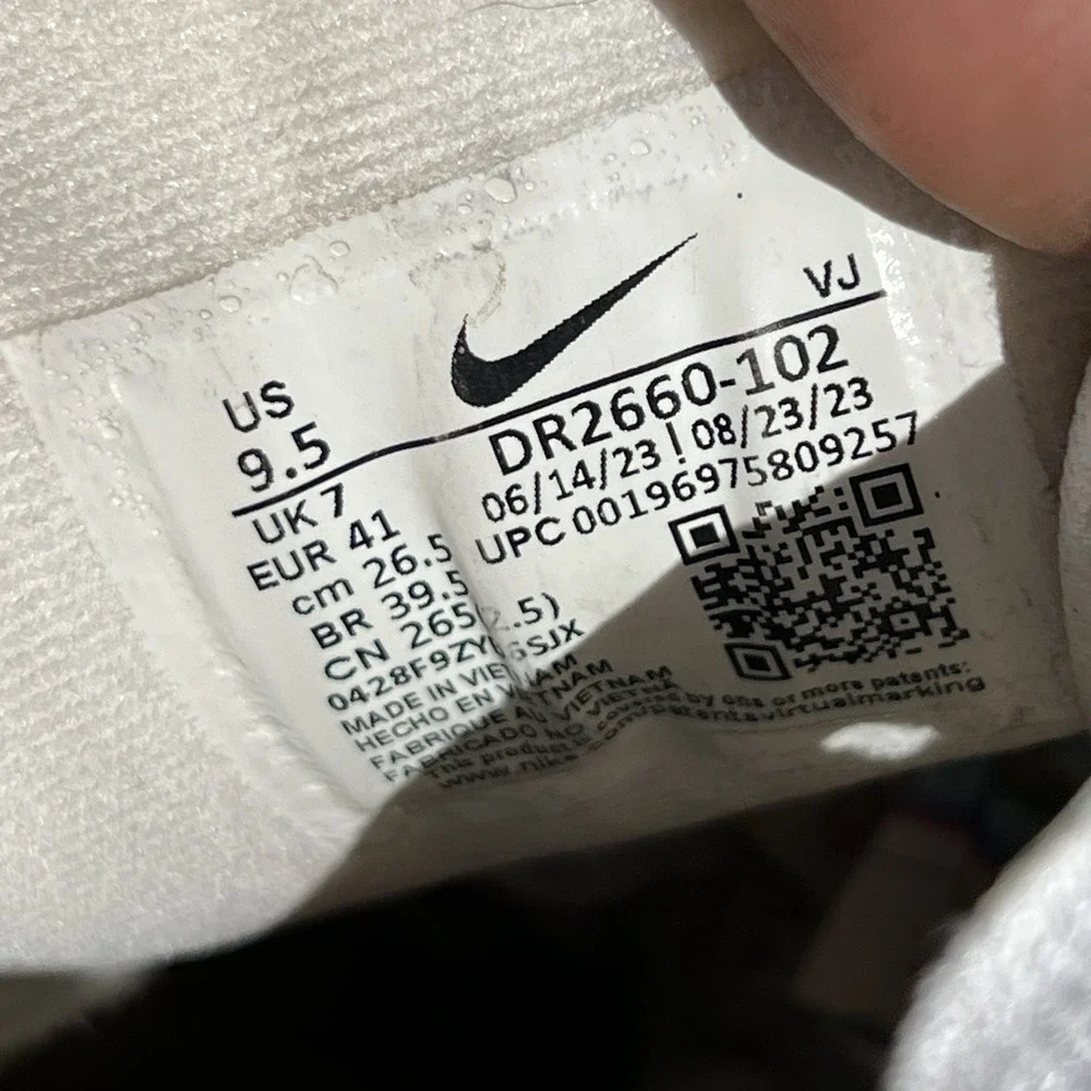Nike Shoes Women Size 9.5 Invincible 3 Road Running 'Summit White' (DR2660-102)
